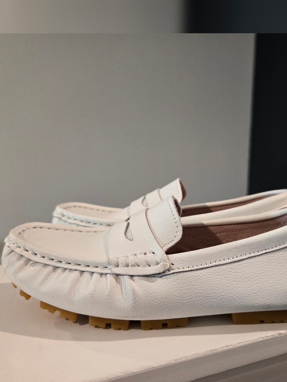 Kids White Leather Penny Loafers Size 1